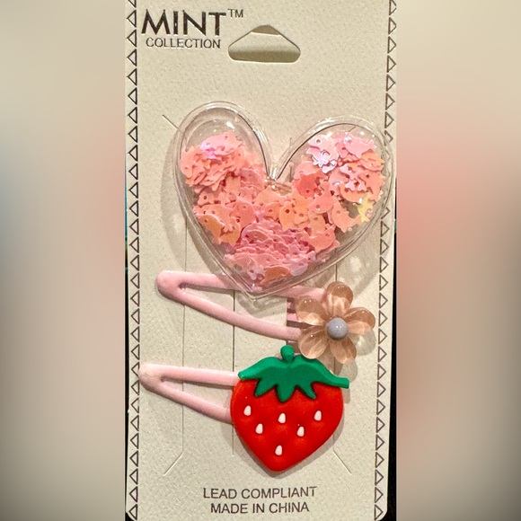 Girls Set of 3 Hair Clips Puffy Heart Strawberry - Picture 2 of 2